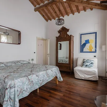 Apartman Warm Walls - The Mini Pisa